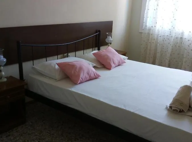 Agnes Lägenhetshotell Kini